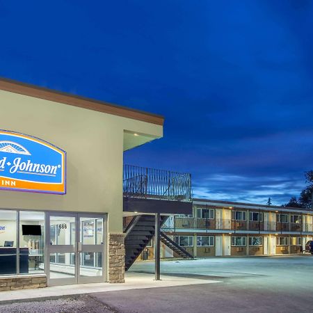 Howard Johnson Inn By Wyndham Kingston Bagian luar foto