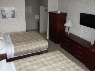 Howard Johnson Inn By Wyndham Kingston Bagian luar foto
